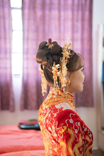 ESL IMAGE AND MAKEUP ACADEMY