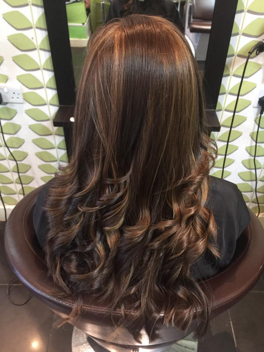 MCE Salon Rambut - Gaya Moden, Potongan Profesional & Penjagaan Rambut