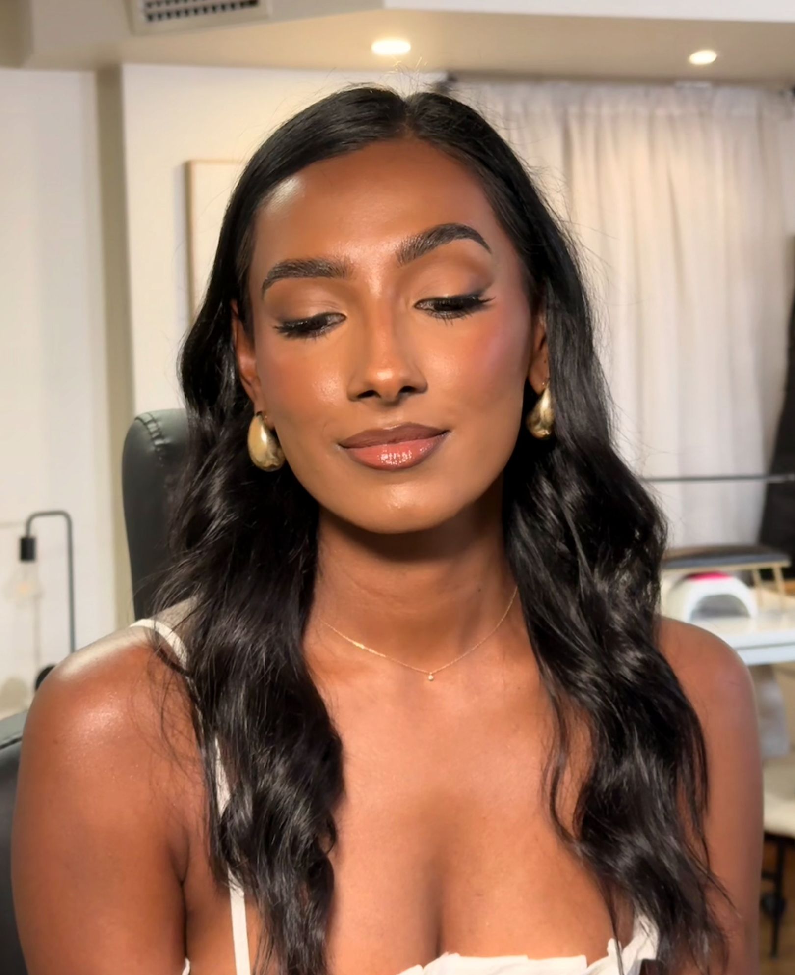 Studio Rias Aiza - Makeup Profesional, Trendy & Fotografi Kecantikan