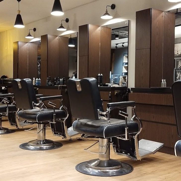 Akademi Rambut Terbaik di Kampung Dungun – Pelatihan Profesional & Gaya Terkini