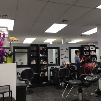 Studio Reka Bentuk Rambut Candy – Gaya Warna Manis, Trendy & Kreatif