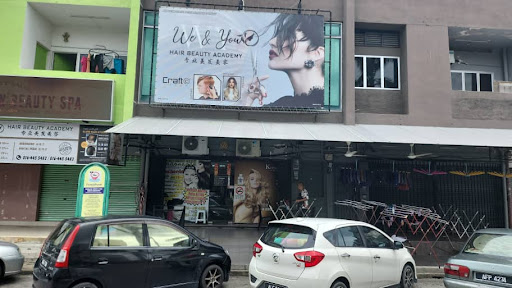 Akademi Kecantikan Rambut We & You – Latihan Profesional & Stail Rambut