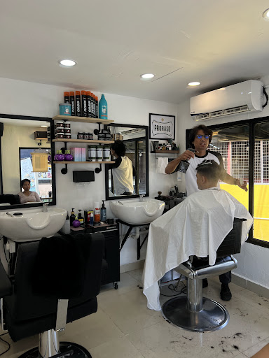 Akademi Rambut Terbaik di Pantai Cenang – Gaya & Penjagaan Rambut Anda