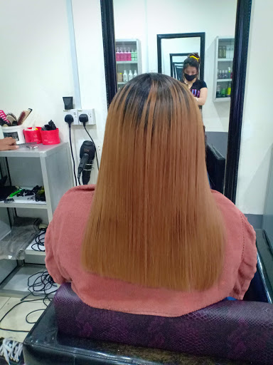 JR VVERT Salon & Bilik Muslimah Disediakan – Ruang Modern untuk Penjagaan Diri