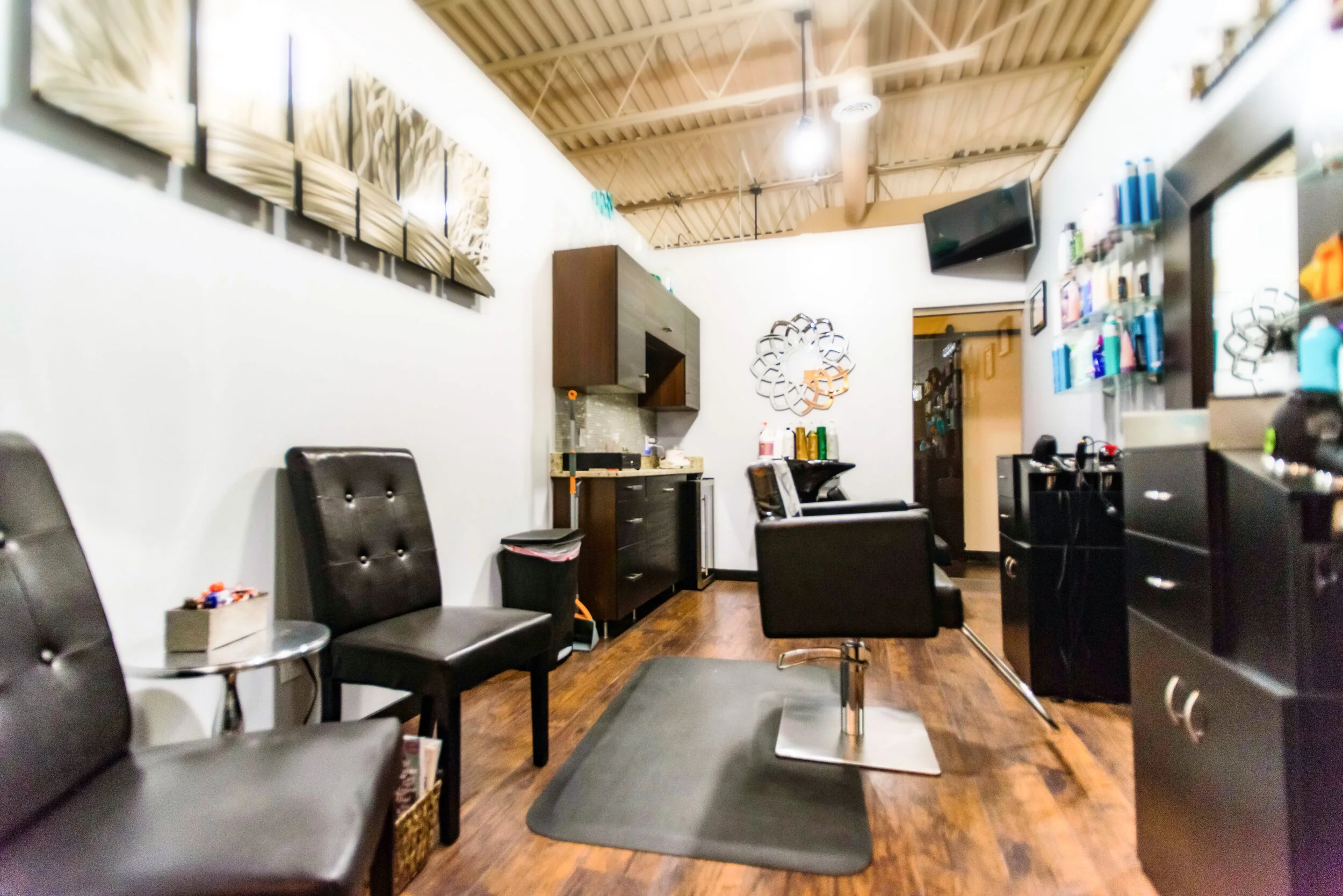 Foto MIA Hair Studio – Salon Kecantikan Rambut Profesional di Kuala Lumpur | Gaya Trendy & Penjagaan Rambut