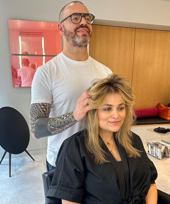 Wove Salon Kecantikan & Rambut – Gaya Moden, Rawatan Profesional, Penjagaan Kulit