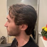 Vin’s Barbershop – Potongan Rambut Bergaya untuk Lelaki, Pengalaman Profesional & Suasana Santai