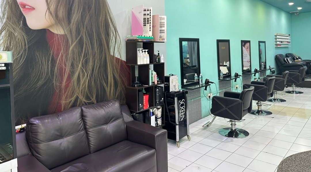 Auslia Beauty Salon Rambut – Gaya Moden, Penjagaan Premium & Perkhidmatan Profesional