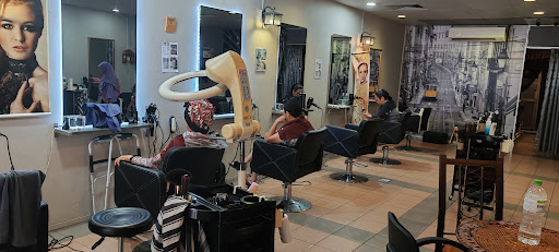 U Shine Hair & Beauty Salon Puchong – Rawatan Muslimah, Gaya & Penjagaan Rambut Terbaik