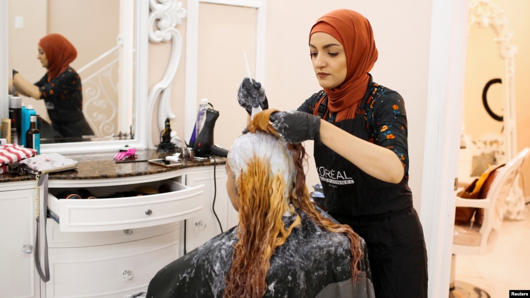 Salon Kecantikan Rosse: Gaya Rambut Muslimah Menawan
