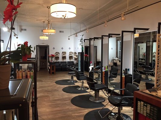 Salon Impian Rambut Saya - Gaya Trendy, Potongan Bergaya, & Rawatan Kulit Kepala