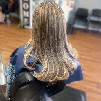 Foto Salon Rambut S’ MAGIC HAIR STUDIO – Gaya Magik & Penjagaan Terbaik