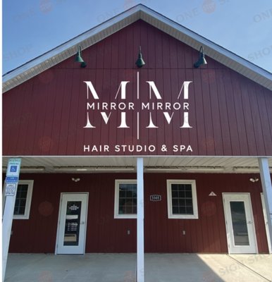 The Mirror Hair Studio: Gaya Rambut Moden & Penjagaan Profesional