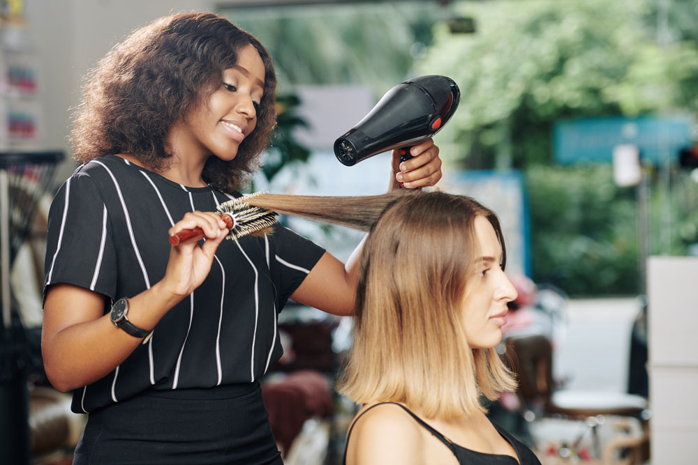 Cara Membuat Gaya Rambut di Salon: Tips & Trik Profesional