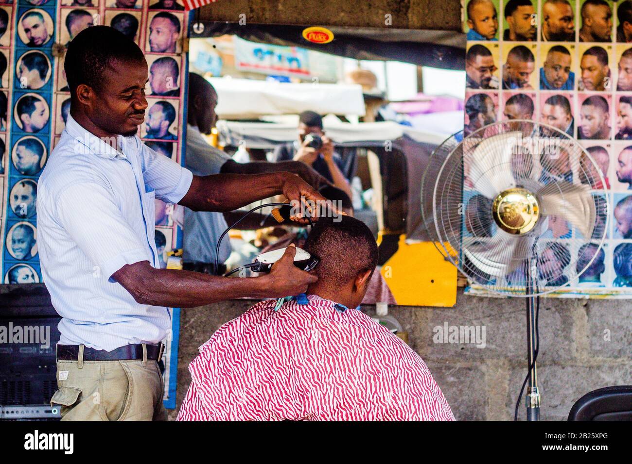 Negeris Barber Shop – Potong Rambut & Gaya Terkini di Kota Anda