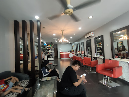 Art Nouvella: Reka Bentuk Gaya Rambut & Kecantikan Moden